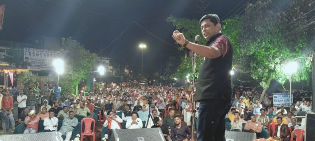 Dr. Mukesh Gautam with fans